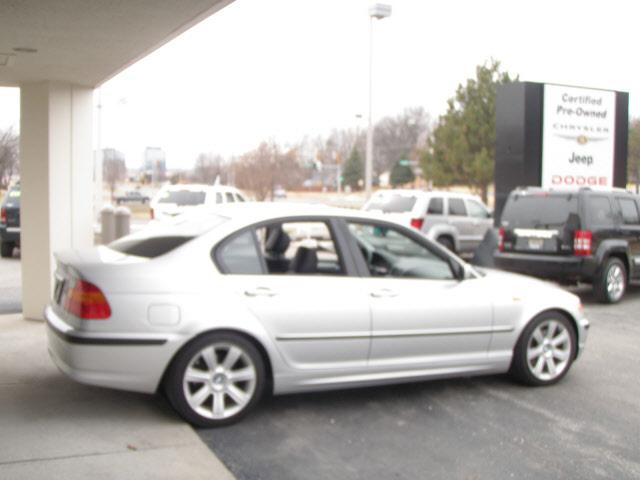BMW 3 series 2002 photo 2