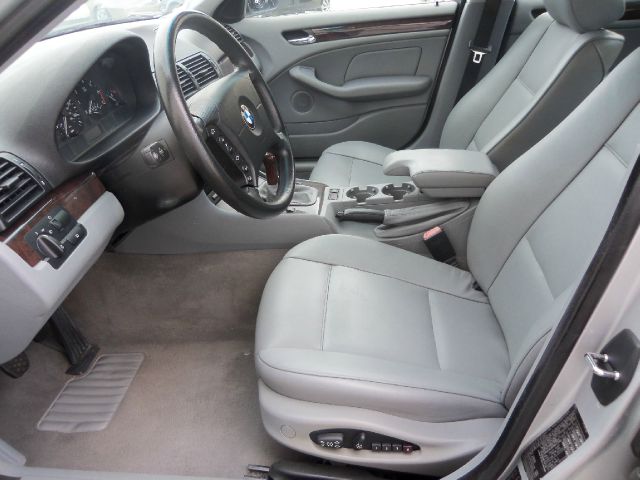 BMW 3 series 2002 photo 2