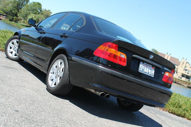 BMW 3 series 2WD 4dr Heat Sedan