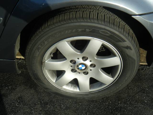 BMW 3 series 2002 photo 2