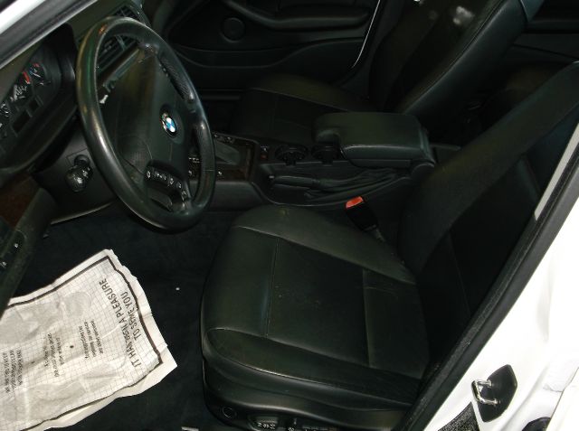 BMW 3 series 2WD 4dr Heat Sedan