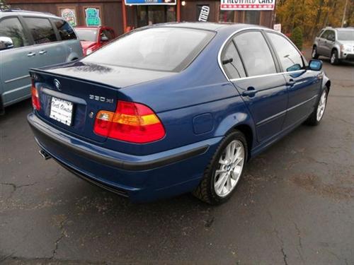 BMW 3 series 2003 photo 2
