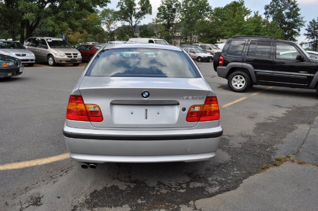 BMW 3 series 2WD 4dr Heat Sedan