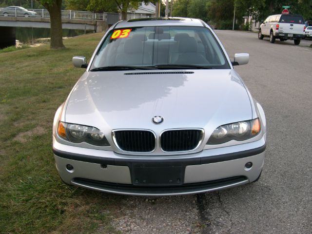 BMW 3 series 2003 photo 4