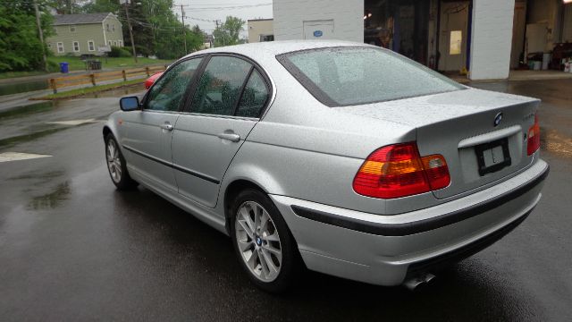 BMW 3 series 2003 photo 3