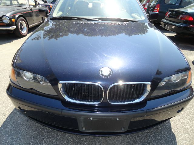 BMW 3 series 2003 photo 2