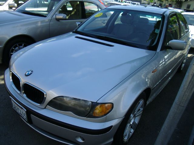BMW 3 series 2003 photo 2