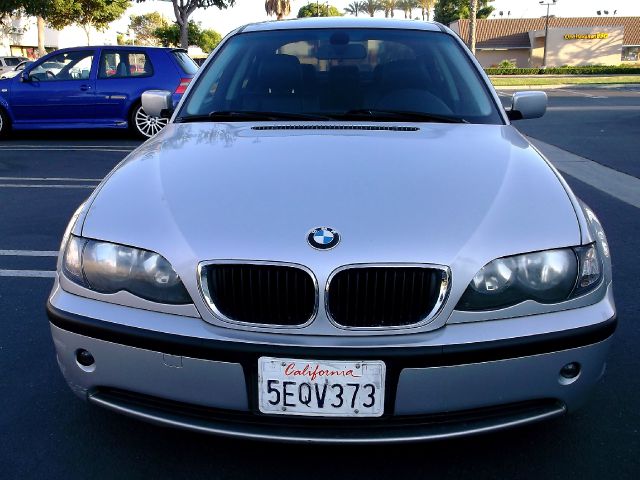 BMW 3 series 2003 photo 2