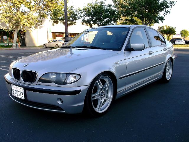 BMW 3 series 2003 photo 3