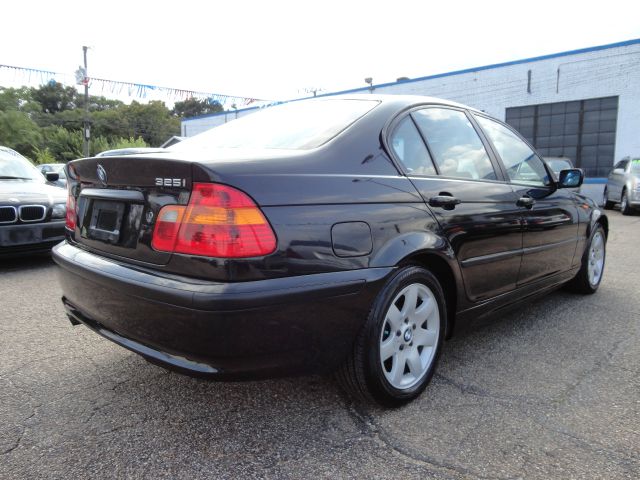 BMW 3 series 2003 photo 2