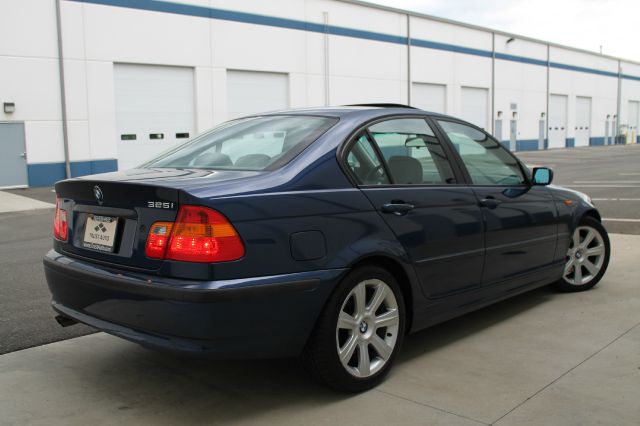 BMW 3 series SUV 5-PS LTD GR Sedan