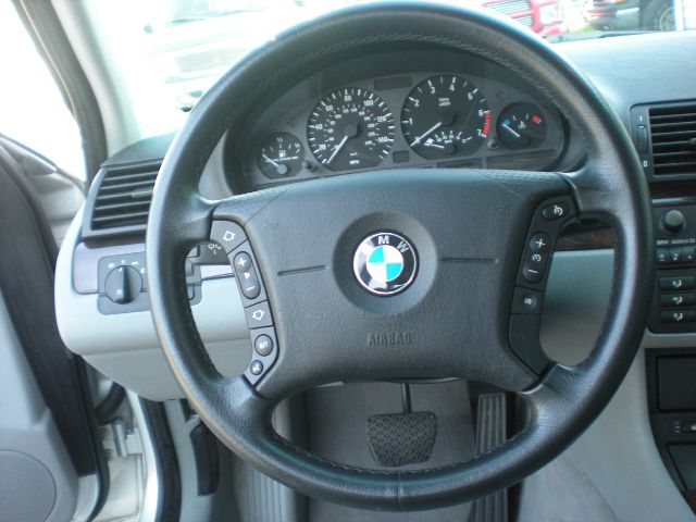 BMW 3 series 2003 photo 16