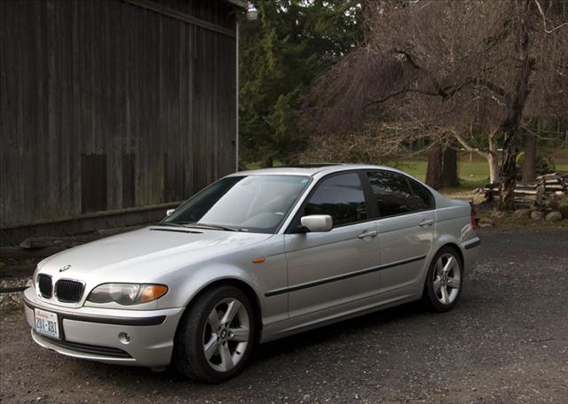 BMW 3 series Limited 8-passenger Sedan