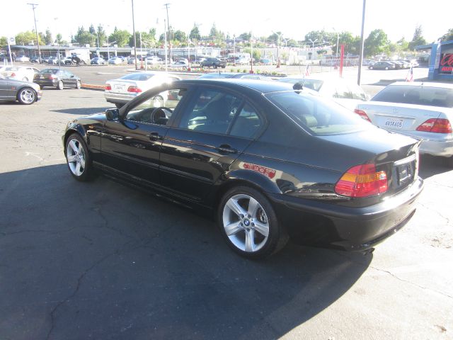 BMW 3 series 2004 photo 2