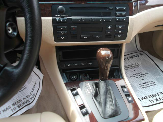 BMW 3 series 4WD 4dr Heat Sedan