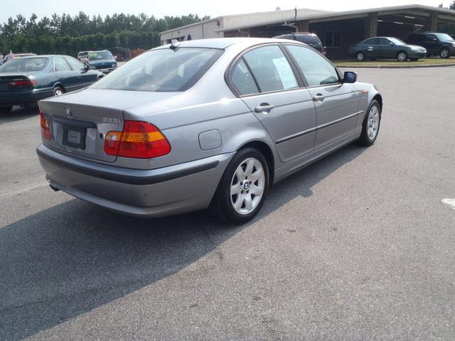 BMW 3 series 2004 photo 2