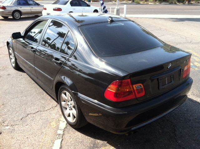 BMW 3 series 2004 photo 2