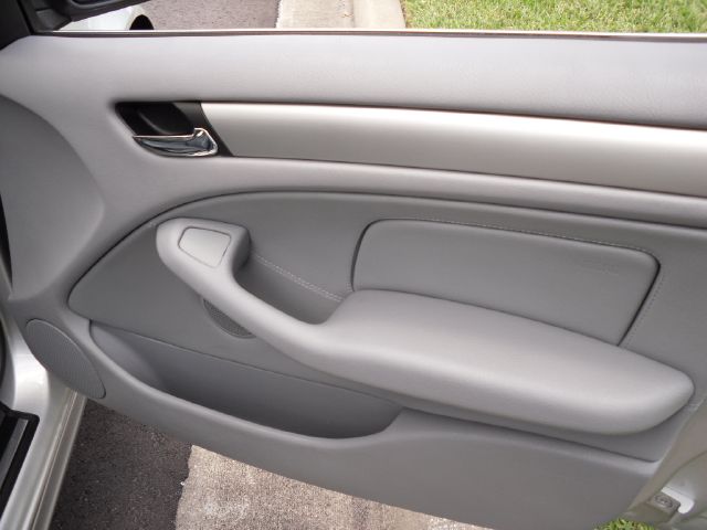 BMW 3 series 2004 photo 19