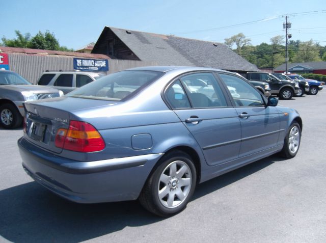 BMW 3 series 2004 photo 2