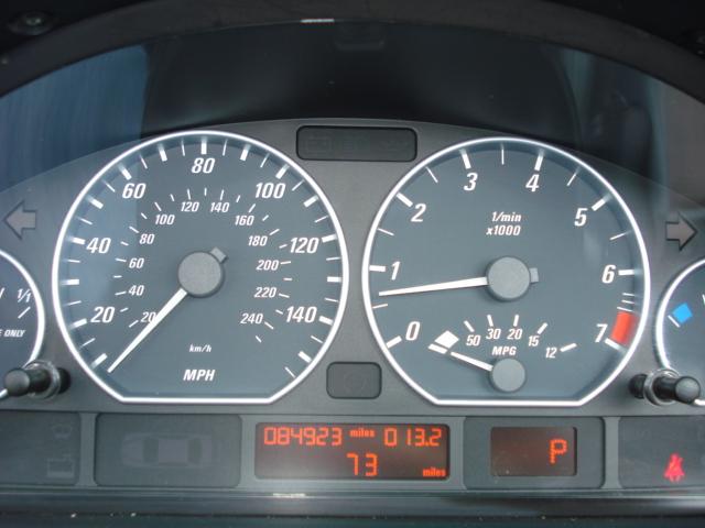 BMW 3 series 2004 photo 2