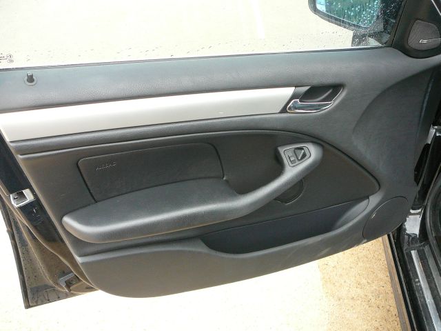 BMW 3 series 2004 photo 2