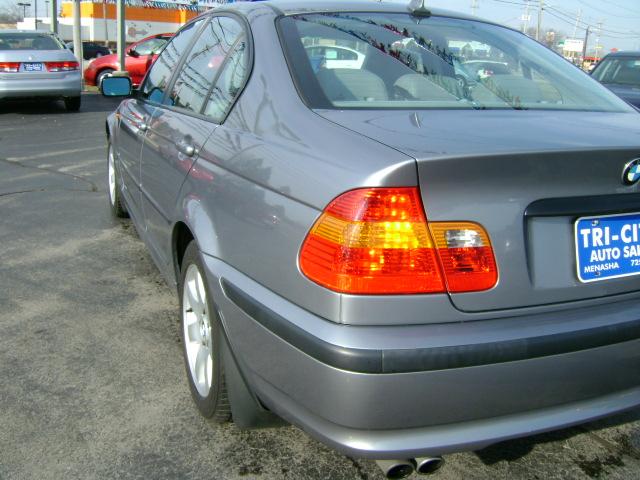 BMW 3 series 2005 photo 2