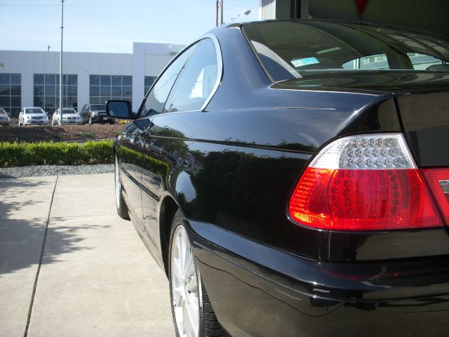 BMW 3 series 2005 photo 2