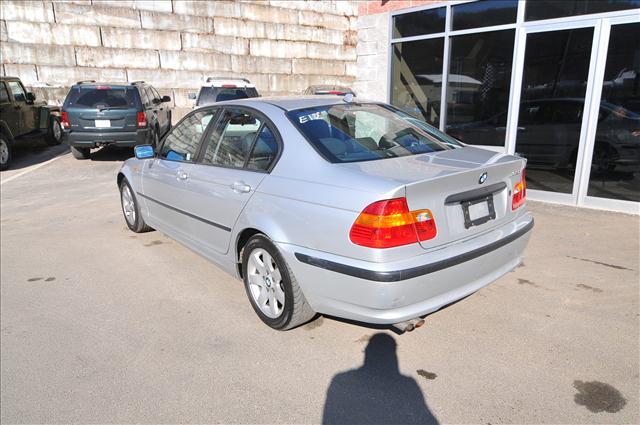 BMW 3 series 2005 photo 2