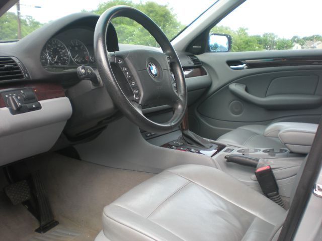 BMW 3 series 4WD 4dr Heat Sedan