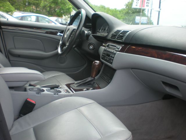BMW 3 series 2005 photo 9