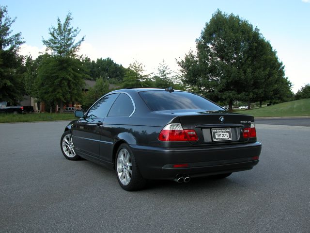 BMW 3 series 2005 photo 2