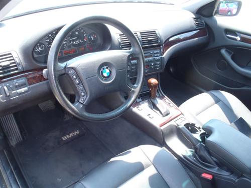 BMW 3 series 2005 photo 2