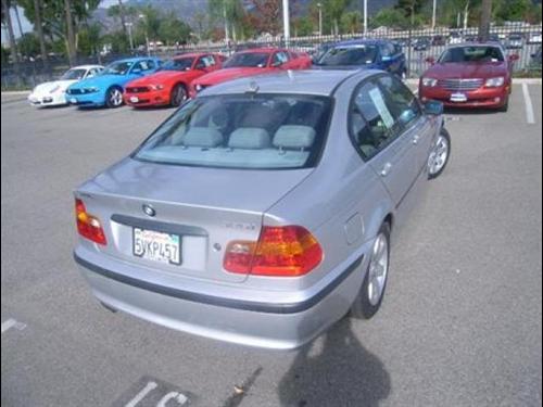 BMW 3 series 2005 photo 2