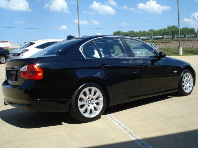 BMW 3 series 4WD 4dr Heat Sedan