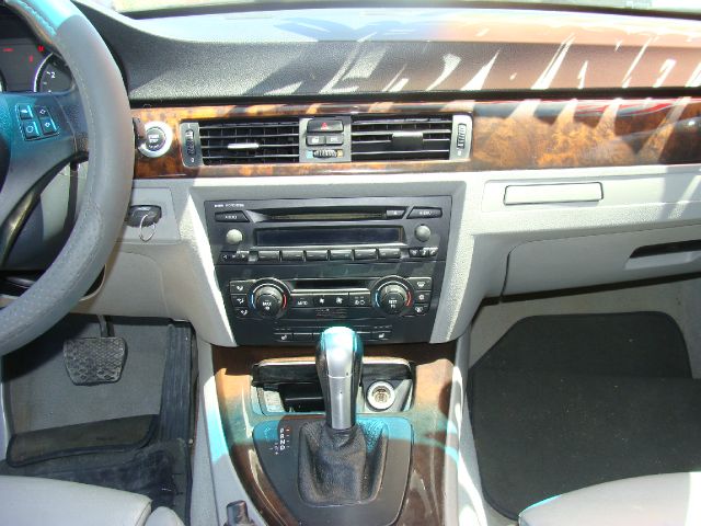 BMW 3 series 2006 photo 2