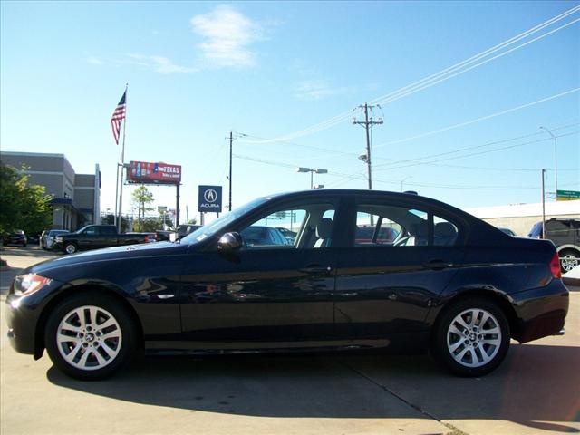 BMW 3 series SE Automatic 4X4 Beutiful Sedan