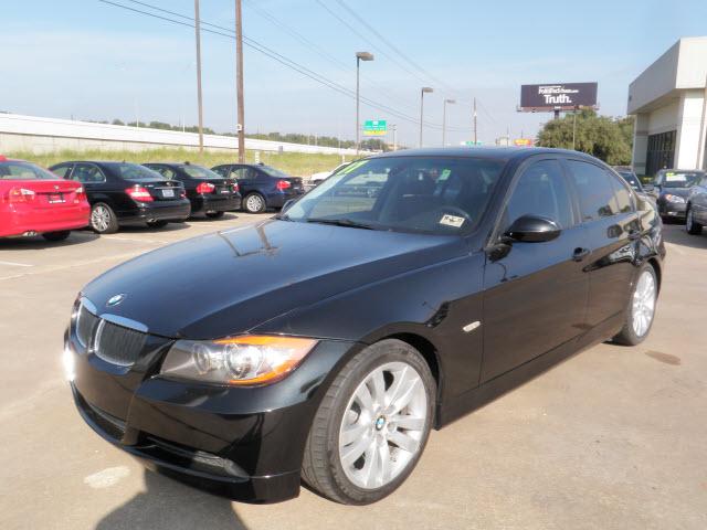 BMW 3 series SE Automatic 4X4 Beutiful Sedan