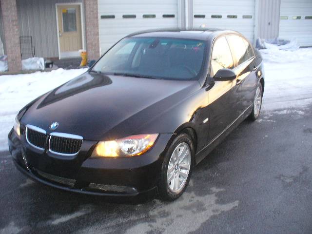 BMW 3 series SE Automatic 4X4 Beutiful Sedan