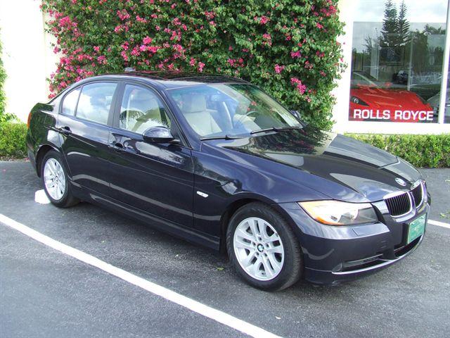 BMW 3 series Sport-awd-2nd Bench-third-1 Owner Sedan