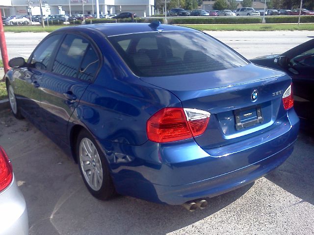 BMW 3 series SE Automatic 4X4 Beutiful Sedan