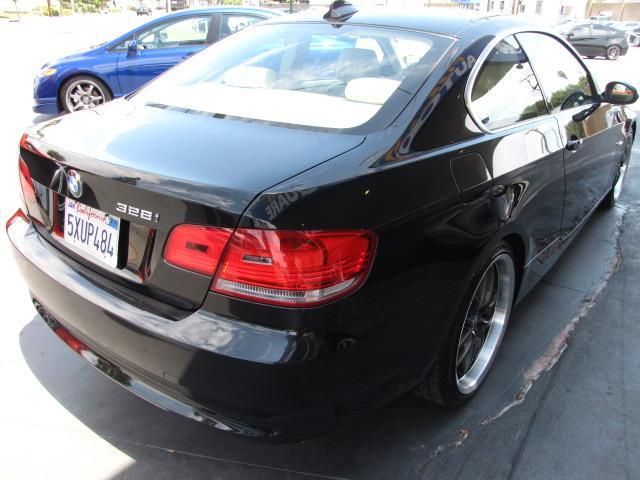 BMW 3 series Sport-awd-2nd Bench-third-1 Owner Coupe