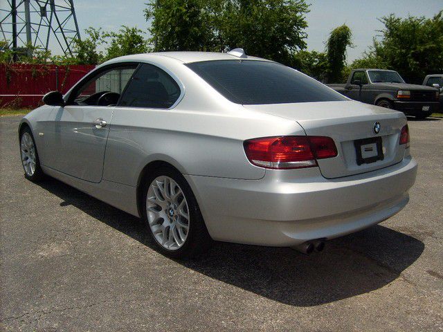BMW 3 series 2007 photo 2