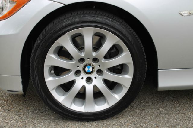 BMW 3 series 2007 photo 2