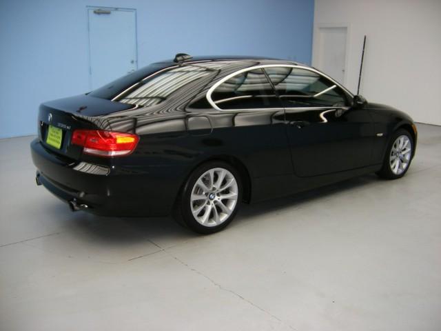 BMW 3 series 2008 photo 2