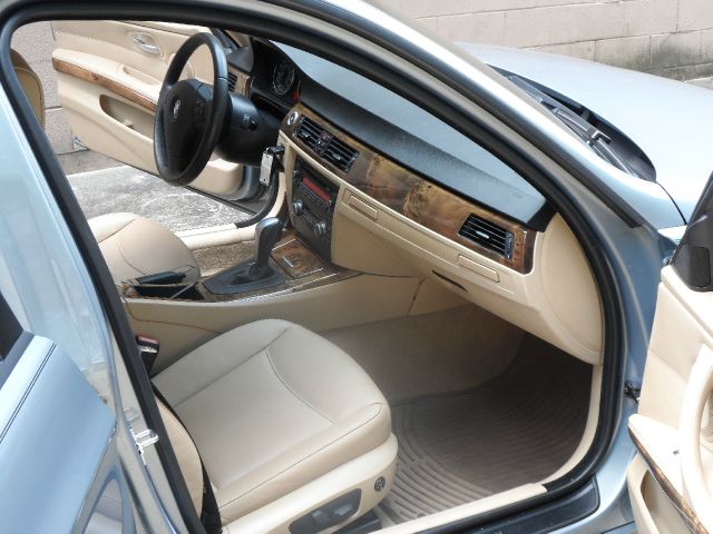 BMW 3 series 2008 photo 2