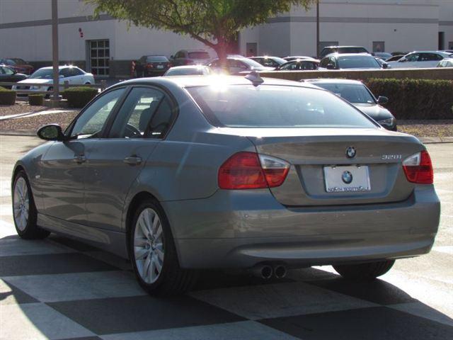 BMW 3 series Sport-awd-2nd Bench-third-1 Owner Sedan