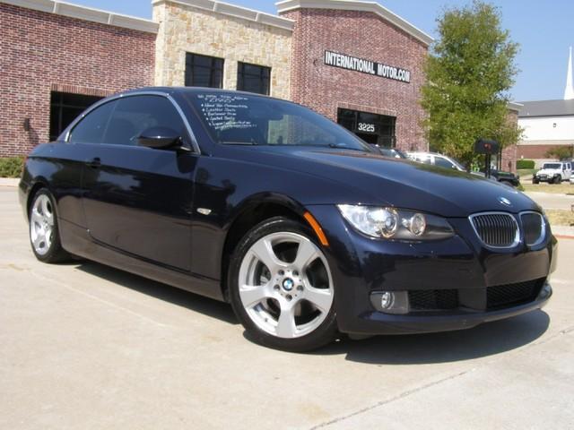 BMW 3 series Crew-short-slt-hemi-4wd-20 INCH Rims-1 Owner Convertible