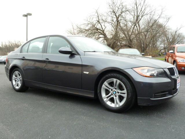 BMW 3 series SE Automatic 4X4 Beutiful Sedan