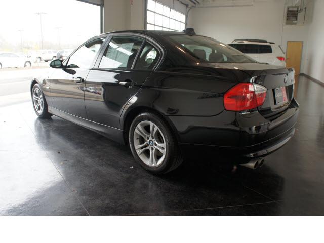 BMW 3 series 2008 photo 2