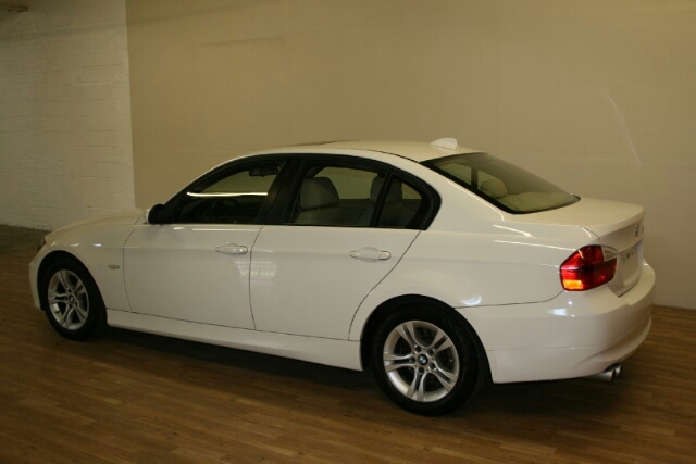 BMW 3 series 2008 photo 2